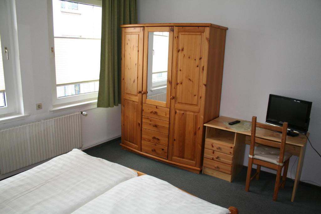 Hotel Lindenhof إسن المظهر الخارجي الصورة