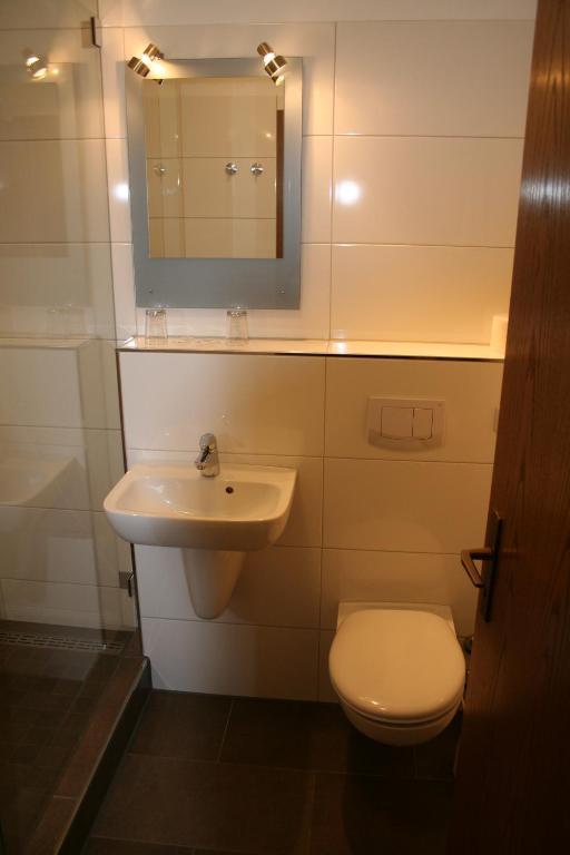 Hotel Lindenhof إسن الغرفة الصورة