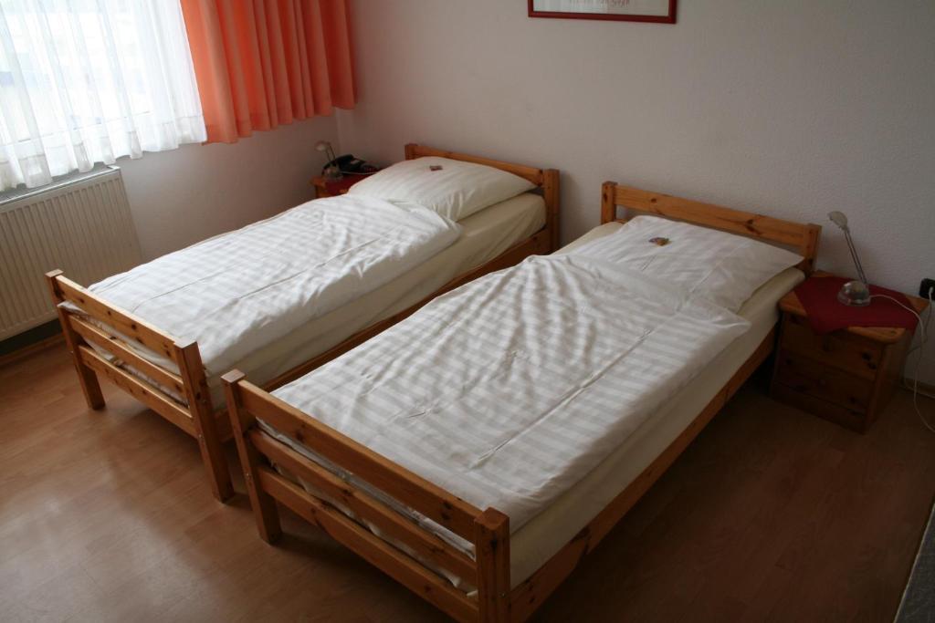 Hotel Lindenhof إسن المظهر الخارجي الصورة