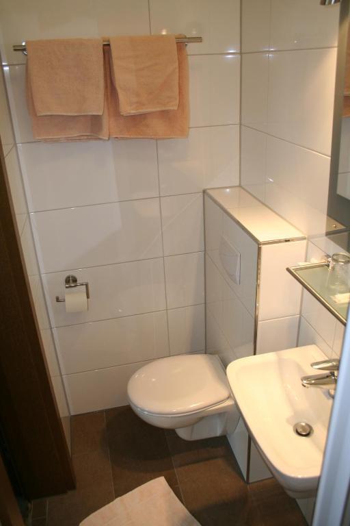 Hotel Lindenhof إسن الغرفة الصورة