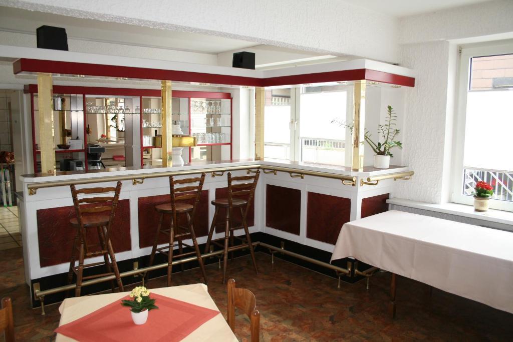 Hotel Lindenhof إسن المظهر الخارجي الصورة